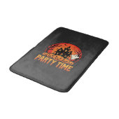Halloween-Party-Time-Geist-Kürbis-Design_1 Badematte (Schrägansicht)