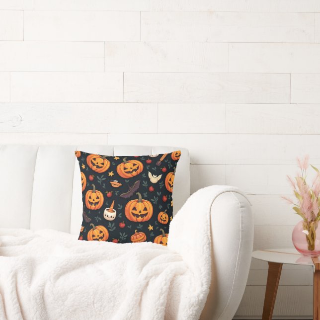 Halloween Pattern Kissen - Spooky & Fun Dekoration (Liege)
