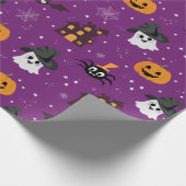 Halloween Pattern Lila Geschenkpapier (Ecke)