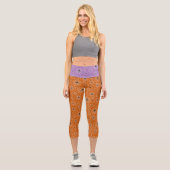 Halloween Pattern | Spinnen auf Spinnennetzen Capri Leggings (Vorderseite)