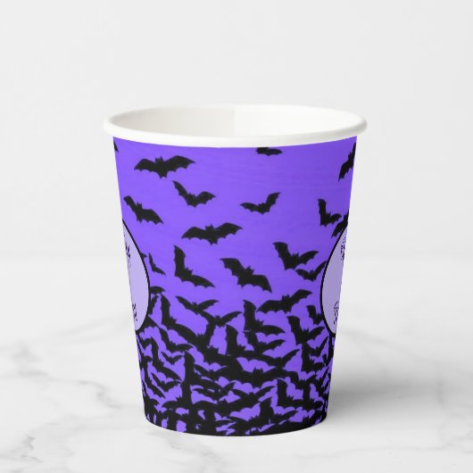 Halloween Personalize Names Fly Away Bats Pappbecher (Links)