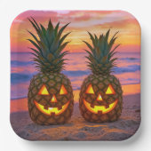Halloween Pineapple Jack-o-lanterns On a Beach Pappteller (Vorderseite)