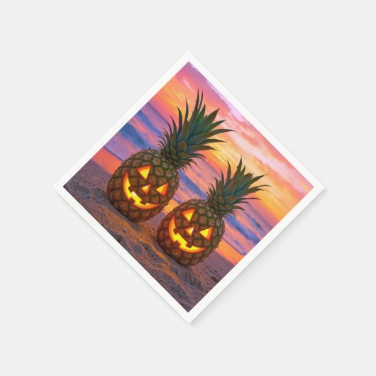 Halloween Pineapple Jack-o-lanterns On a Beach Serviette (Ecke)