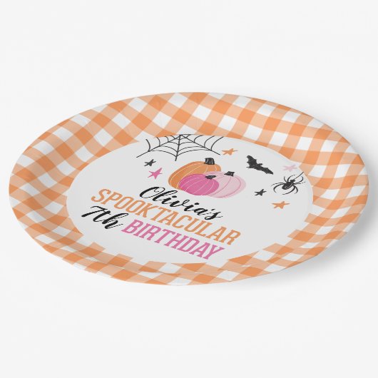 Halloween Pink Pumpkins Orange Kariertes Geburtsta Pappteller (Schrägansicht)