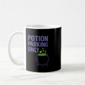 Halloween Potion Parking nur Cauldron Grafik Kaffeetasse (Links)