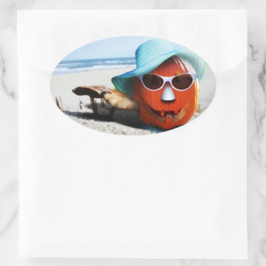 Halloween Pumpkin am Strand Ovaler Aufkleber (Tasche)