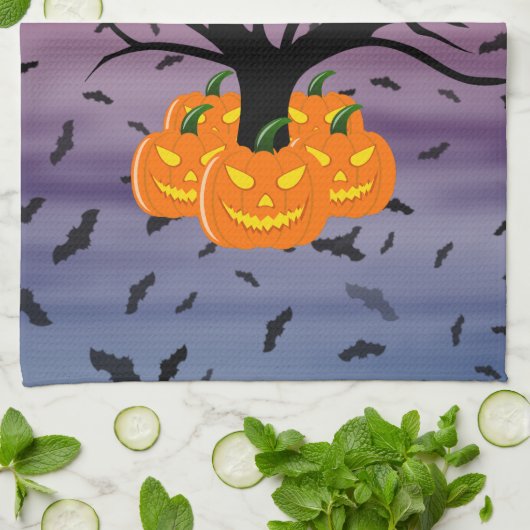 Halloween Pumpkin Jack o’ Lantern Totenbaum Geschirrtuch (Gefaltet)