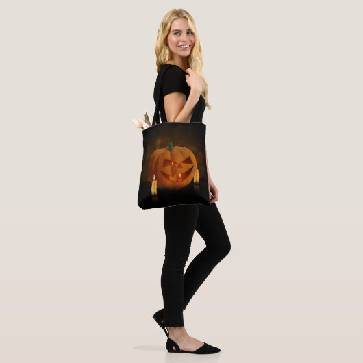 Halloween Pumpkin Lantern mit Kerzen Tasche (Am Model)