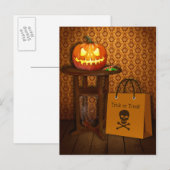 Halloween Pumpkin Trick oder Treat Postkarte (Vorne/Hinten)