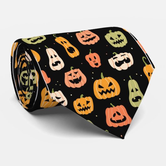Halloween Pumpkins Carved Festive Trick or Treff Krawatte (Gerollt)