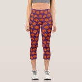 Halloween Pumpkins im Lila Hintergrundemuster Capri Leggings (Vorderseite)