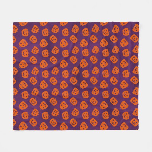 Halloween Pumpkins on Purple Background Pattern Fleecedecke (Vorderseite (Horizontal))