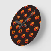 Halloween Pumpkins, Orange Pumpkins Trick oder Tre Runde Wanduhr (Winkel)