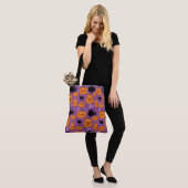 Halloween Pumpkins Schwarze Katzen und Geist Tasche (Am Model)
