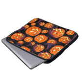 Halloween Pumpkins: Spooky Seamless Pattern. Laptopschutzhülle (Vorne Knopf)