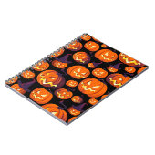 Halloween Pumpkins: Spooky Seamless Pattern. Notizblock (Linke Seite)