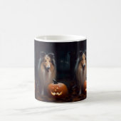 Halloween-Raucollie mit Kürbissen Gruselig Kaffeetasse (Mittel)