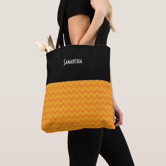 Halloween Retro Bright Orange Zickzack Black Name Tasche (Von Nahem)
