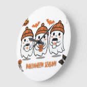 Halloween-Saison – süße Geister im Café Große Wanduhr (Winkel)