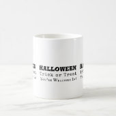 Halloween-Scherz oder Streiche lustiges Zitat Kaffeetasse (Mittel)