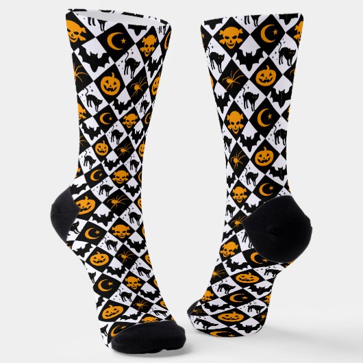 Halloween Schwarz-weiß Orange Harlequin Pattern Socken (Gewinkelt)