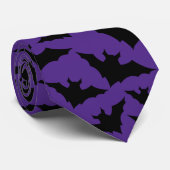 Halloween-Schwarzbats lila cooles, sprichwörtliche Krawatte (Gerollt)