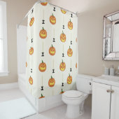 Halloween seamless pattern with pumpkins and candl duschvorhang (Beispiel)