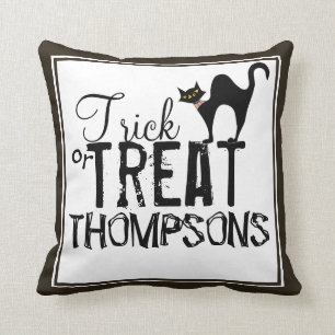 Halloween Simple Whimsical Black Cat Typografie Kissen