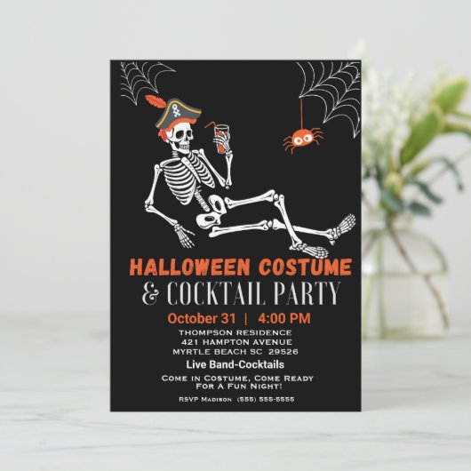 Halloween Skeleton Costume und Cocktail Party Einladung (Stehend Vorderseite)