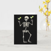 Halloween Skeleton Drinks Margarita Schwanz Karte (Gelbe Blume)