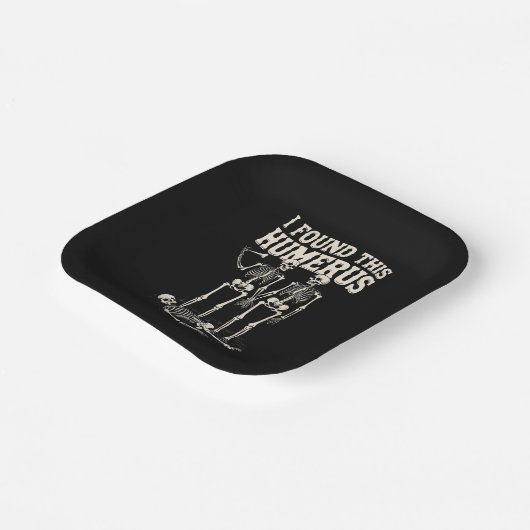 Halloween Skeleton I fand Humerus Funny Costume Pappteller (Gewinkelt)