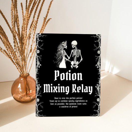Halloween Skeleton Potion Mixing Relax Sign Sockelschild