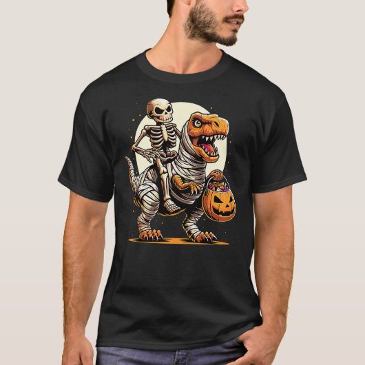 Halloween Skeleton Riding Mummy Dinosaur T-Shirt (Vorderseite)
