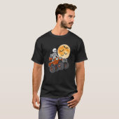Halloween Skeleton Zombie Riding Monster Truck Vam T-Shirt (Vorne ganz)
