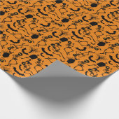 Halloween Skeletons Macabre Dance Geschenkpapier (Ecke)