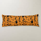 Halloween Skeletons Macabre Dance Seitenschläferkissen (Rückseite)