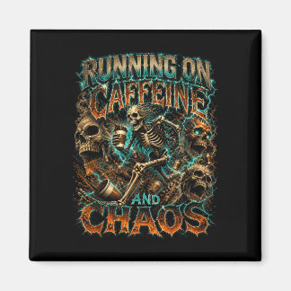 Halloween-Skelett Kaffee läuft auf Koffein Magnet