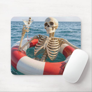 Halloween-Skelett schwebt in einem Rettungsring Mousepad