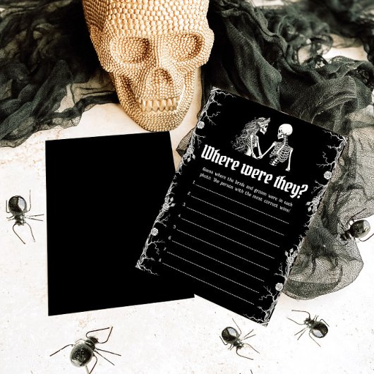 Halloween Skelett, wo sie ein paar Spiele spielten Einladung