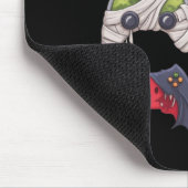 Halloween-Skelett-Zombie-Gaming-Controller-Mumie Mousepad (Ecke)