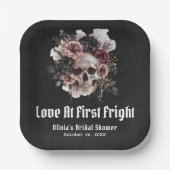 Halloween Skull-Liebe im ersten Fright-Brautparty Pappteller (Vorderseite)