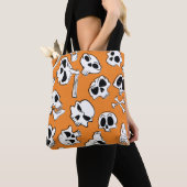 Halloween Skulls Knochen Doodle Muster Tasche (Von Nahem)