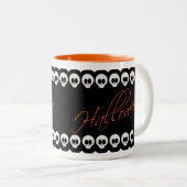Halloween Skulls Schwarz-weiß & Orange Tasse (VorderseiteRechts)