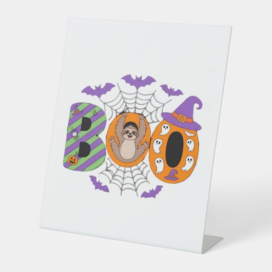 Halloween Sloth Cute Essential T-Shirt Sockelschild (Vorderseite)