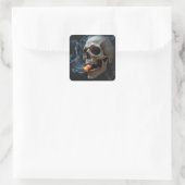 Halloween Smoking Skull Biting Candy Corn Quadratischer Aufkleber (Tasche)