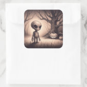 Halloween Space Alien mit Pumpkin Quadratischer Aufkleber (Tasche)