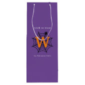 Halloween Spider Web Trick oder Treat Monogram Geschenktüte Für Weinflaschen (Rückseite)