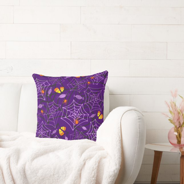 Halloween Spiders & Candy Lila Kissen (Liege)