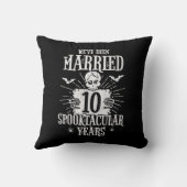 Halloween Spooktacular 10. Hochzeitstag Kissen (Rückseite)