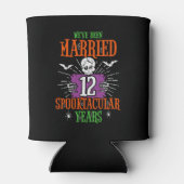 Halloween Spooktacular 12. Hochzeitstag Dosenkühler (Rückseite)